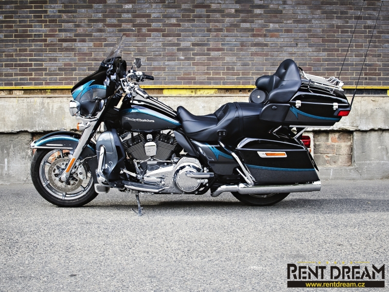 HARLEY DAVIDSON CVO™ LIMITED